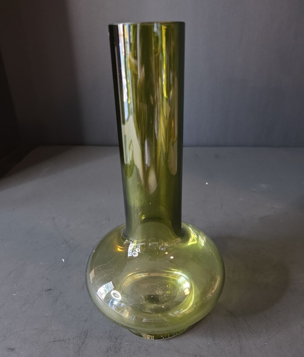 Marquis by Waterford Samba Olive Green Glass Vase Clear Base Poland